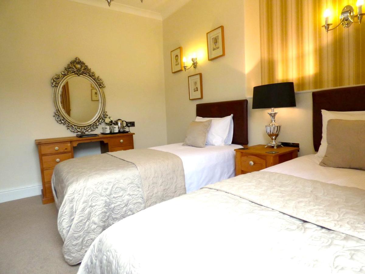 The Duke Of Tavistock Hotel Buitenkant foto